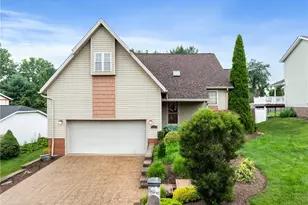 323 Harmony Dr, Wintersville, OH 43953 - Photo 2