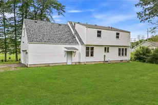 836 School St, Hubbard, OH 44425 - Photo 4
