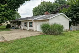 1750 Fairbrook Ave NE, East Canton, OH 44730 - Photo 2
