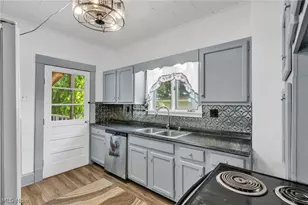 817 N 12th St, Cambridge, OH 43725 - Photo 16