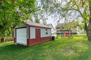 1909 Hazel Ave, Zanesville, OH 43701 - Photo 16
