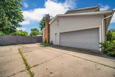 731 Redwood Drive, Canal Fulton, OH 44614 - Photo 2