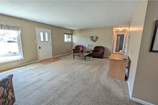 6182 Randolph Rd, Huber Heights, OH 44146 - Photo 14