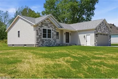 517 Whitetail Trail NE, Canton, OH 44704 - Photo 4