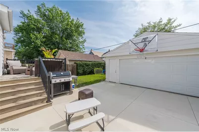 1225 Gladys Avenue, Oakwood, OH 44107 - Photo 8