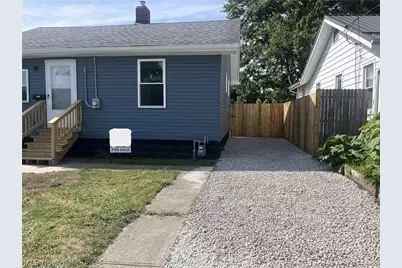 522 Courtland Street, Fairport Harbor, OH 44077 - Photo 2