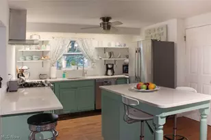 551 Harris St, Kent, OH 44240 - Photo 2