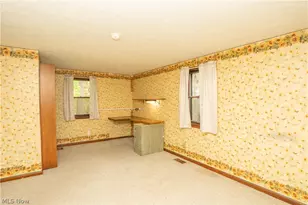 2909 Sanitarium Rd, Akron, OH 44312 - Photo 14