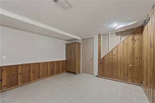 1031 3rd St NE, Massillon, OH 44646 - Photo 32