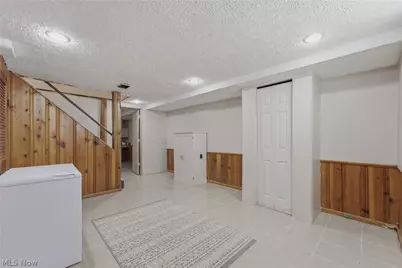 1031 3rd Street NE, Massillon, OH 44646 - Photo 30