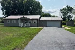 6220 Southview Dr, Nashport, OH 43830 - Photo 2