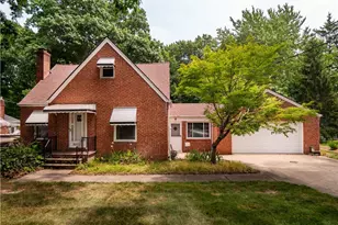 6531 Bonroi Dr, Green Hills, OH 44131 - Photo 2