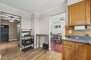 3857 Violand St, Louisville, OH 44641 - Photo 12