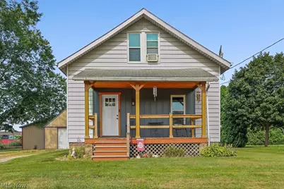 3857 Violand Street, Louisville, OH 44641 - Photo 2