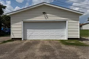 2411 Bell St, Zanesville, OH 43701 - Photo 6