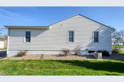 2411 Bell Street, Zanesville, OH 43701 - Photo 4