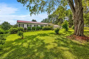8608 Goddard Craft Ln, Cambridge, OH 43725 - Photo 2