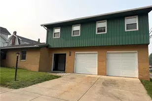 1514 Clairmont Ave, Cambridge, OH 43725 - Photo 2