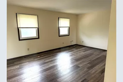 1512 Clairmont Avenue, Cambridge, OH 43725 - Photo 6