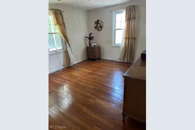 41 8th Street, Barberton, OH 44203 - Photo 12