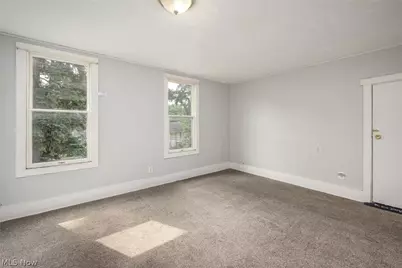 324 Eastland Avenue, Akron, OH 44305 - Photo 24