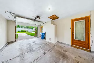 1812 Skyline Dr, Lorain, OH 44053 - Photo 36