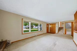 1812 Skyline Dr, Lorain, OH 44053 - Photo 8