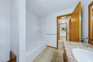1812 Skyline Dr, Lorain, OH 44053 - Photo 26