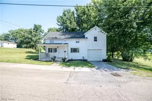 235 Sherman St, Lisbon, OH 44432 - Photo 2
