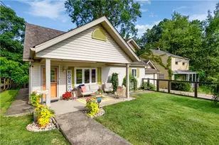277 Beechwood Blvd, Wintersville, OH 43953 - Photo 2