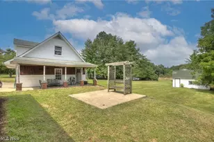 33901 Eddy Rd, Willoughby Hills, OH 44094 - Photo 2