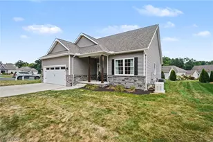 341 Alexis Ln, Canal Fulton, OH 44614 - Photo 2