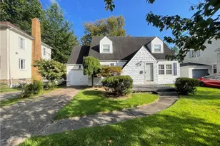 3910 Palisades Dr, Weirton, WV 26062 - Photo 2