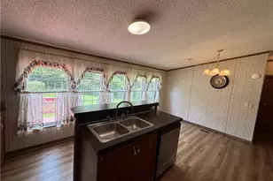 316 Cherie Ave, Richmond, OH 43944 - Photo 10