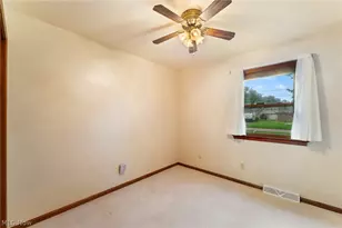 1827 Brockton Dr, Austintown, OH 44511 - Photo 18