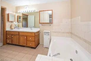 831 Auburn Hills Dr, Boardman, OH 44512 - Photo 20