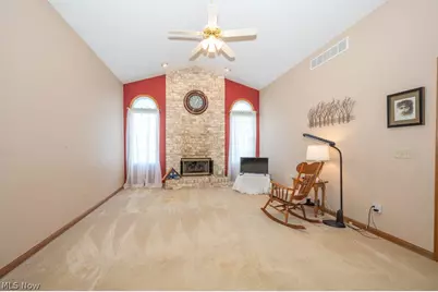 831 Auburn Hills Dr. #A, Boardman, OH 44512 - Photo 6