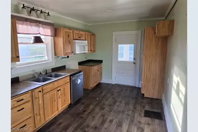 243 Mill Street, Duncan Falls, OH 43734 - Photo 8