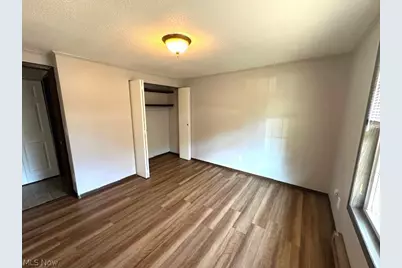 1830 Adams Lane #7, Zanesville, OH 43701 - Photo 2