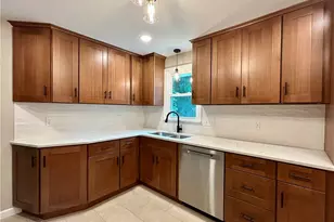 22 Orchard Dr, Poland, OH 44514 - Photo 4