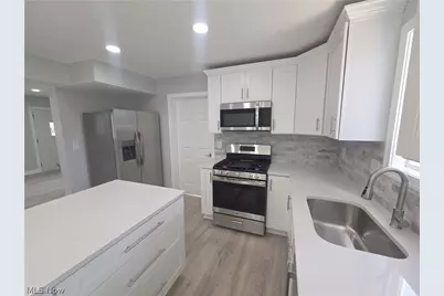203 Paxton Road, Eastlake, OH 44095 - Photo 6
