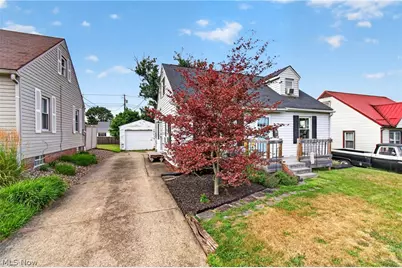 1611 32nd Street NE, Canton, OH 44714 - Photo 2
