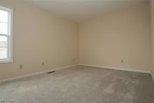 33160 Beverly Ln, Avon Lake, OH 44012 - Photo 12