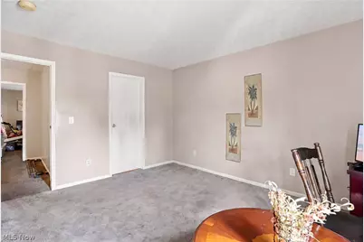 4649 Hobson Drive, Columbus, OH 43228 - Photo 14