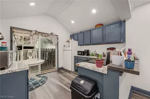 1312 W 14th St, Lorain, OH 44052 - Photo 14