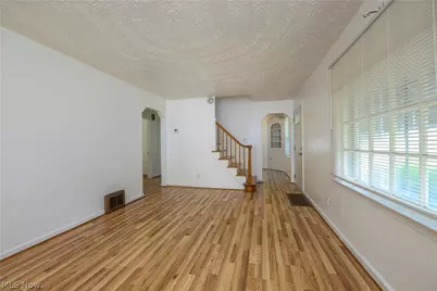 1320 19th Street NE, Canton, OH 44714 - Photo 8
