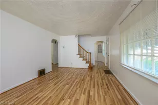 1320 19th St NE, Canton, OH 44714 - Photo 8