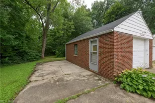 1320 19th St NE, Canton, OH 44714 - Photo 28