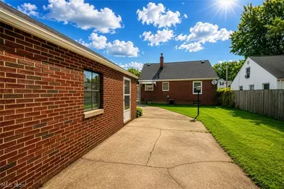 1320 19th Street NE, Canton, OH 44714 - Photo 30