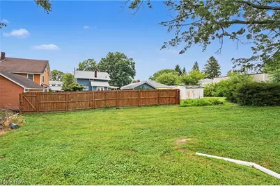 865 Hartshorn Street, Alliance, OH 44601 - Photo 36